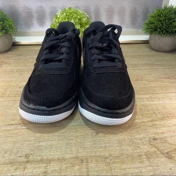 Nike Air Force 1. New in box. Corduroy black. - Picture 8 of 9